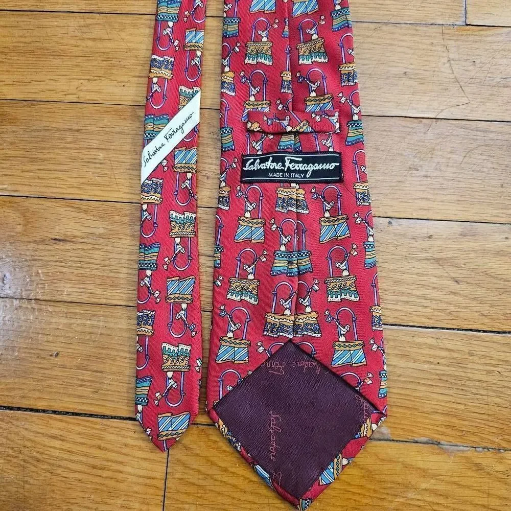 Salvatore Ferragamo Red Necktie Italy 58x4